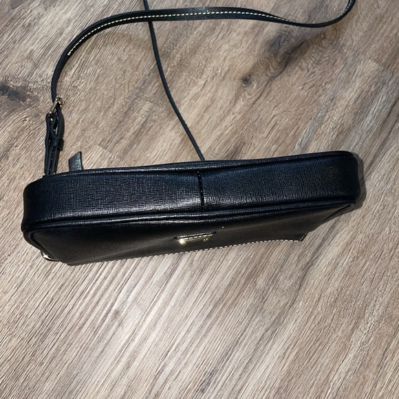 Dooney & Bourke black cross body bag - Picture 4 of 7